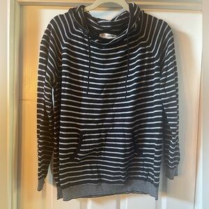 Amour Vert knit long sleeve EUC